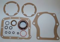 Gasket & Seal Kit 18 Spline 4 Speed