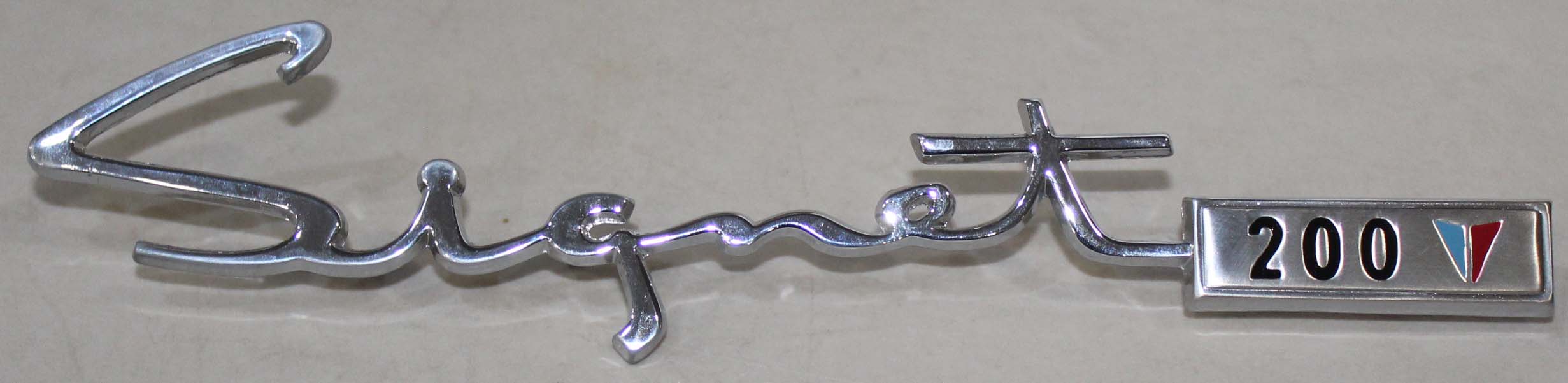 Fender Emblem 1964 Valiant Signet 200