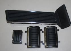 Pedal/Bezel Kit 1966-70 B-Body 4 Speed